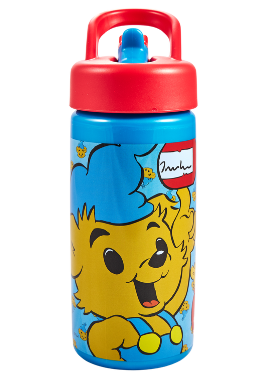 Fin og praktisk drikkedunk fra Bamse som rummer 410 ml. Drikkedunken er fremstillet i holdbar plastik og med Bamse print.